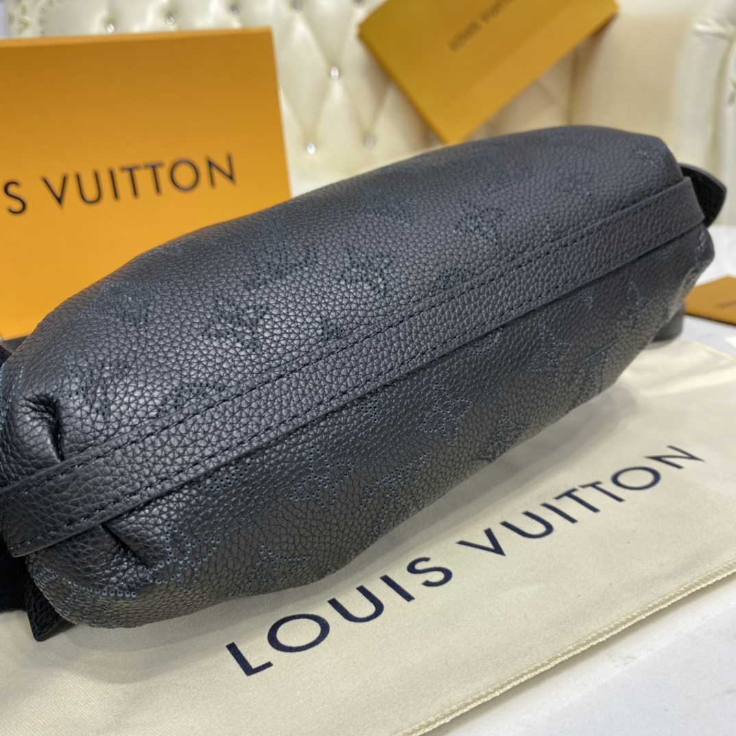 Louis Vuitton SCALA MINI POUCH Handbag Monogram Mahina M80093 Black